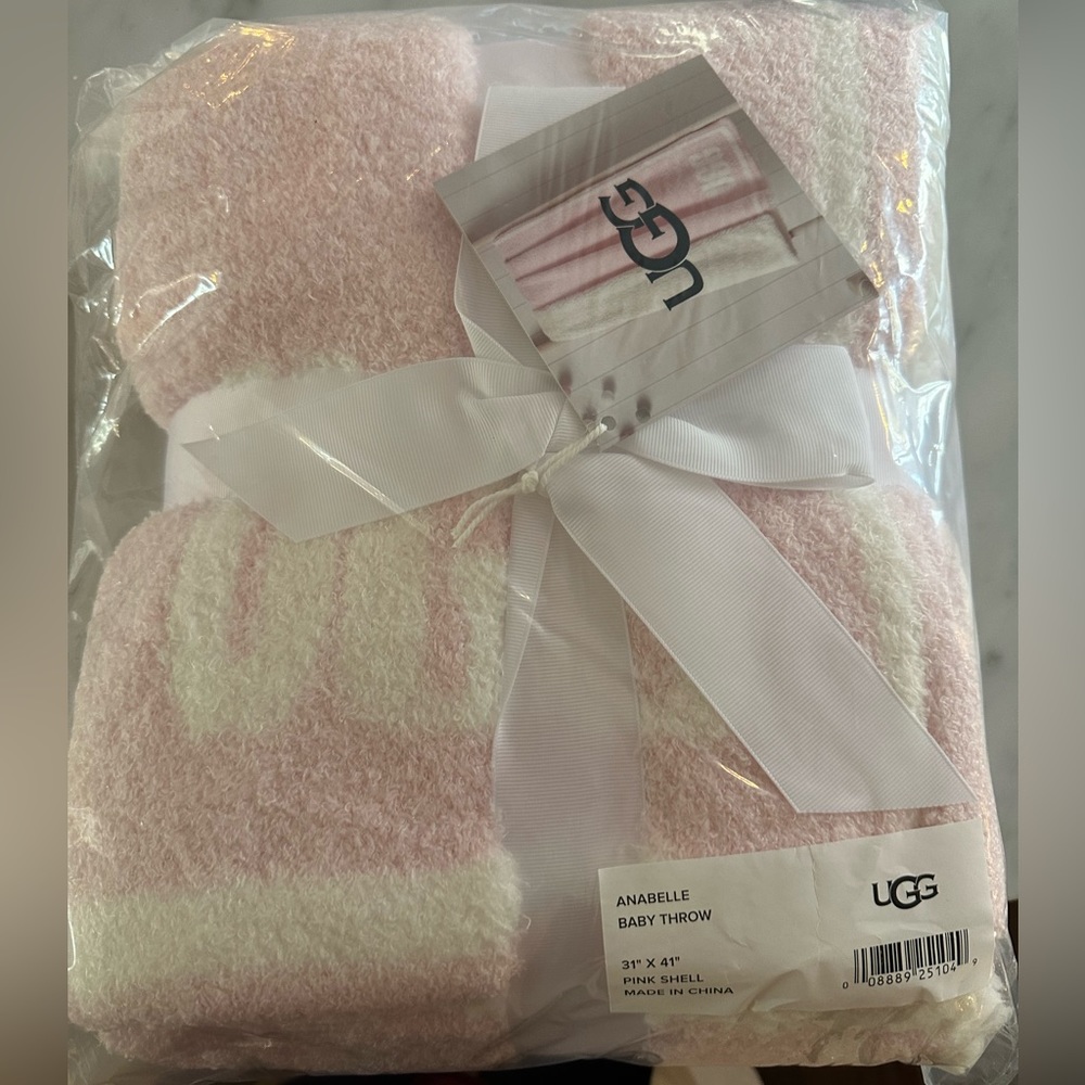 NWT Ugg Baby Blanket